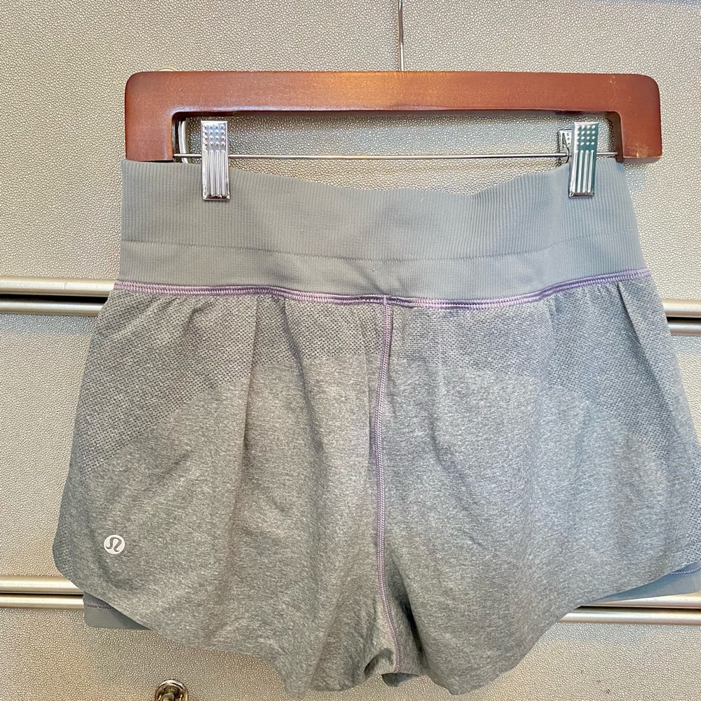 Lululemon shorts - Picture 3 of 8
